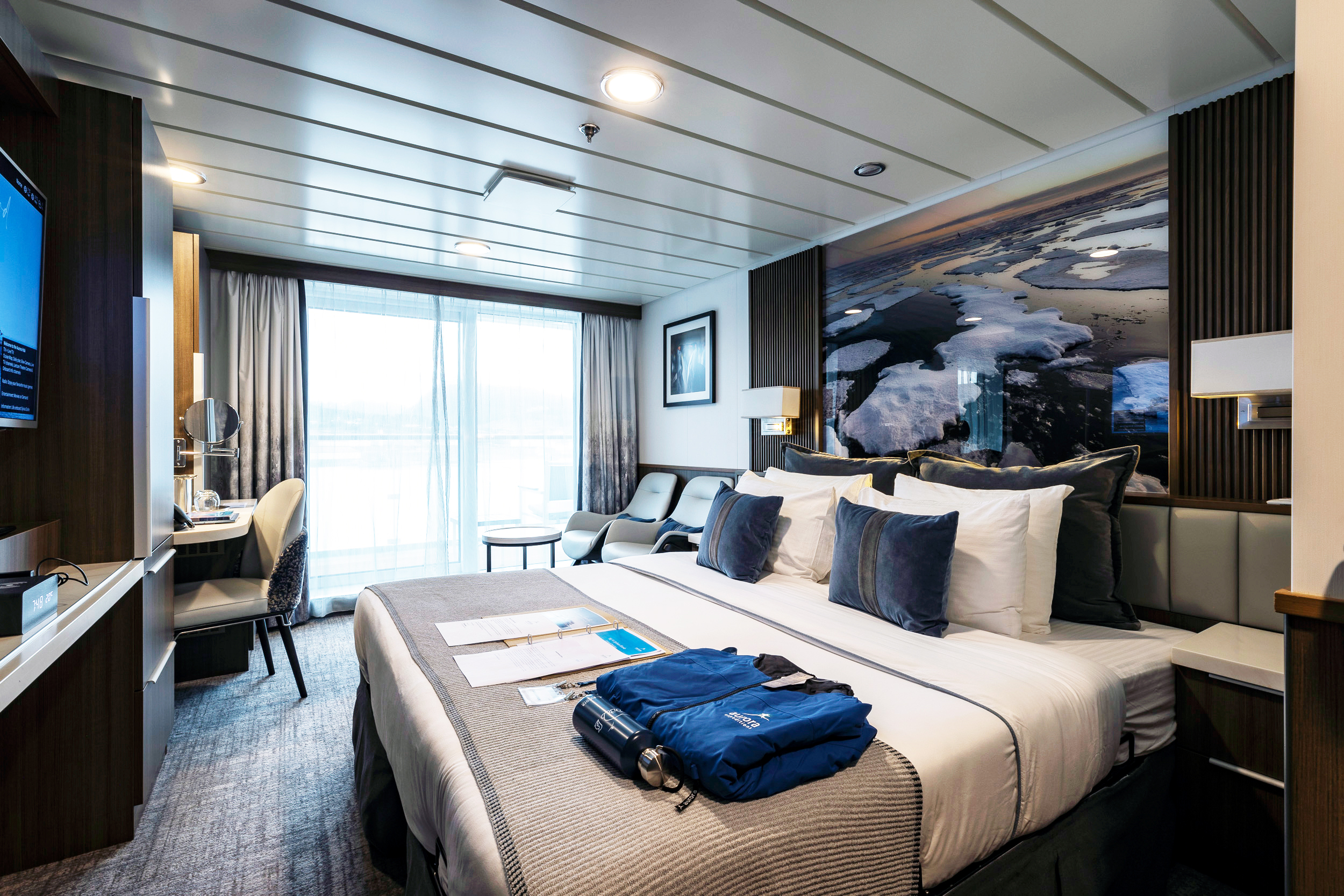 Sylvia Earle Balcony Stateroom Category A